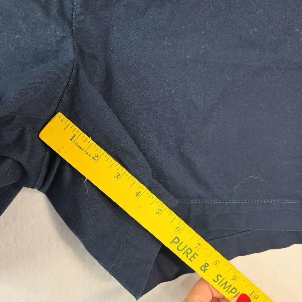 Old Navy Everyday Short Chino Shorts Women's size 18 5.5” Inseam Minimalist Core - Picture 7 of 8